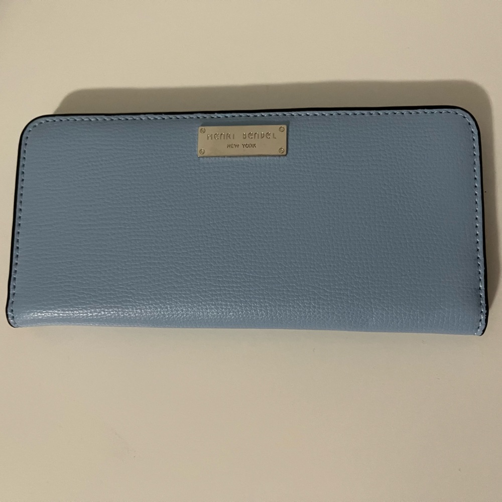 Henri Bendel wallet